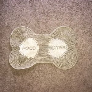 Dog food and water mat